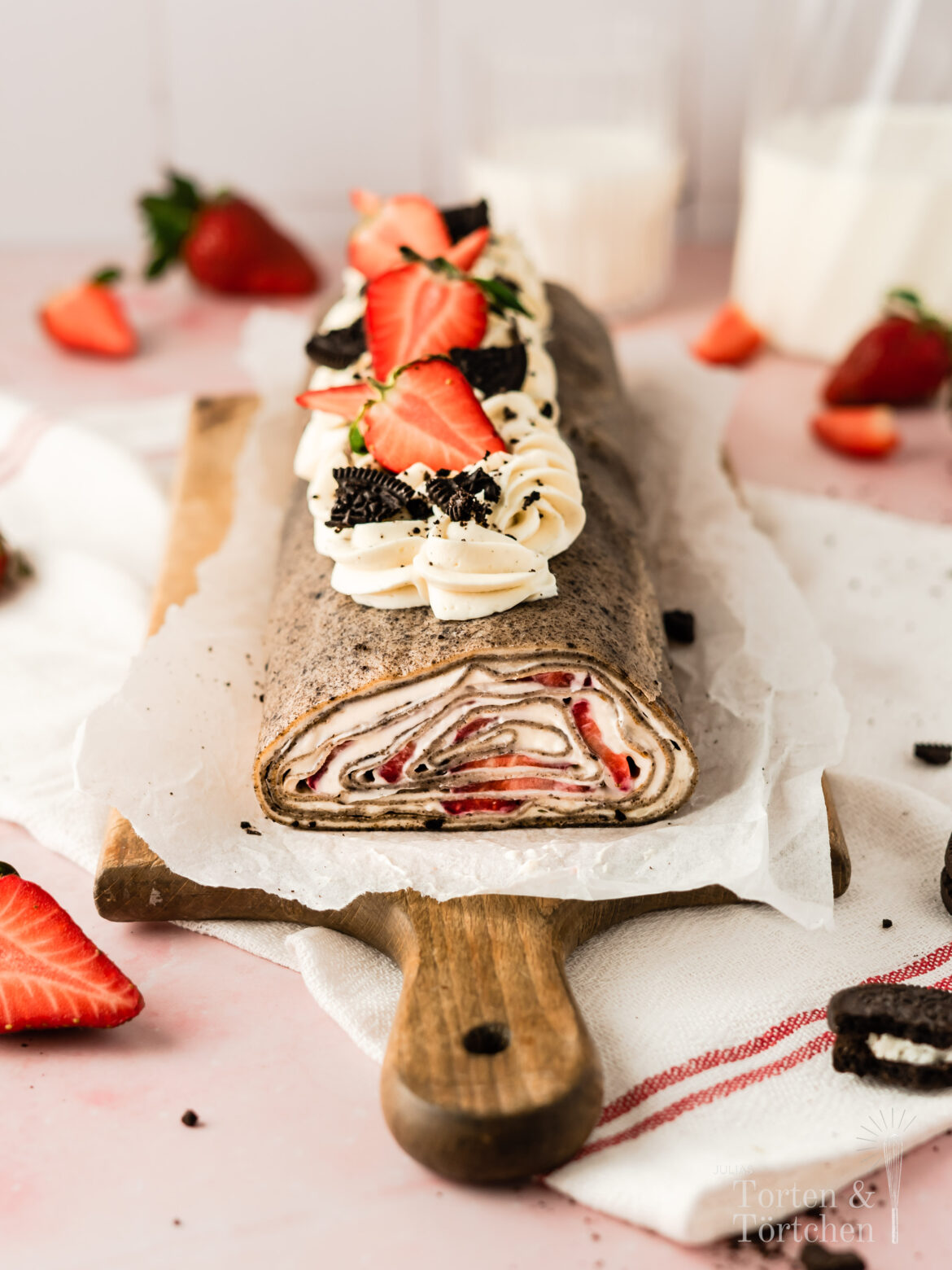 Erdbeer Oreo Crêpe Rolle Crepe Roll Cake Korean Towel Cake