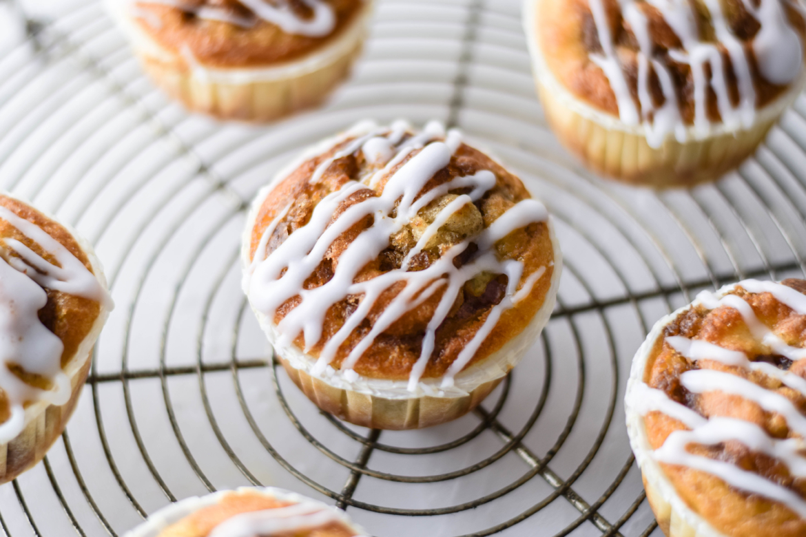 Zimtschnecken Apfel Muffins Buttrig, zimtig und einfach!