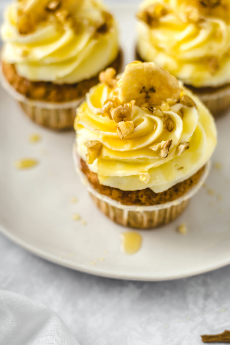 Bananen Walnuss Cupcakes mit Frischkäse Topping