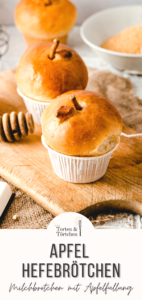 Originelles Rezept für super fluffige Hefebrote (Milchbrötchen) mit Apfelfüllung. Sie sind einfach super flauschig und weich, dazu noch eine saftige Apfelfüllung... also perfekt fürs Sonntagsfrühstück oder zum Brunch. #Brioche #hefebrötchen #milchbrötchen #chigiripan #chigiribread #apfelmuffins #Apfelbrötchen