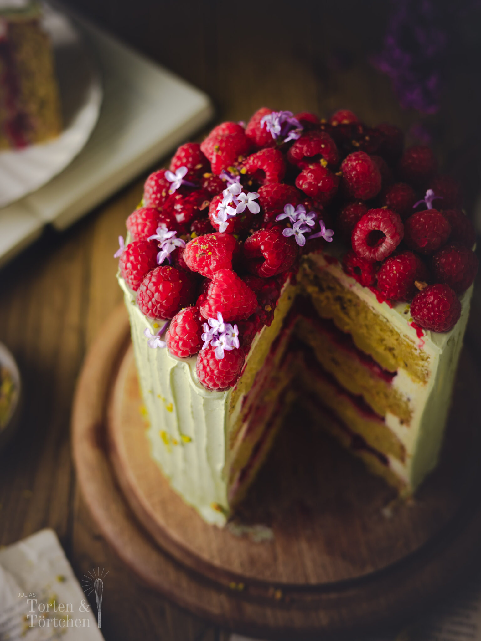 Pistazien Himbeer Torte mit Pistazien Ganache